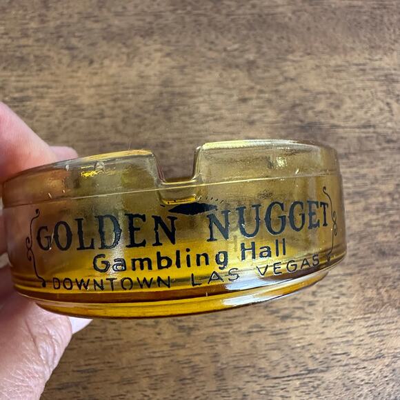Vintage Las Vegas NV The Golden Nugget Tumbleweed Motel 3.5" Amber Glass Ashtray - Picture 2 of 4